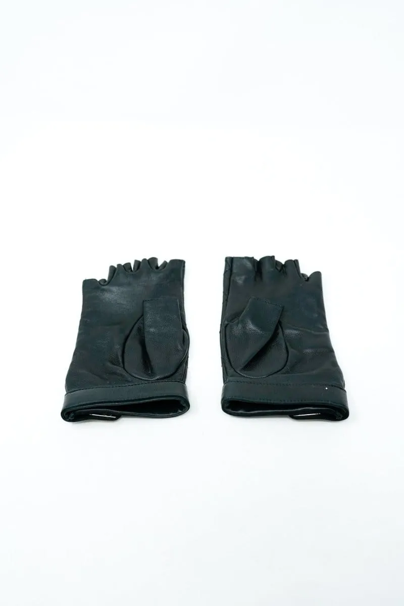 6. LP x C Chanel Black CC Turnlock Fingerless Gloves - AGL1681