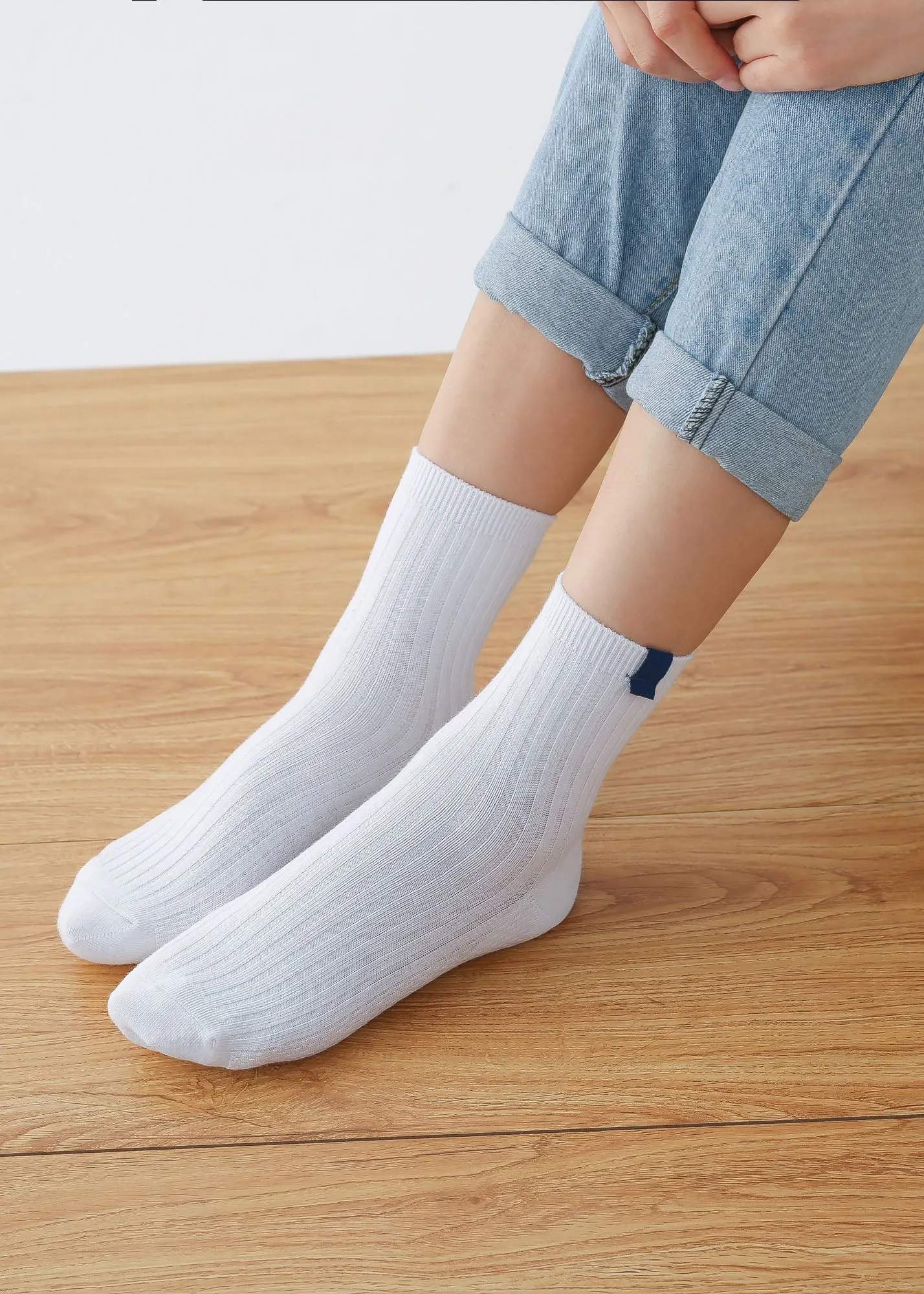 Classy Solid color Cotton Crew Socks