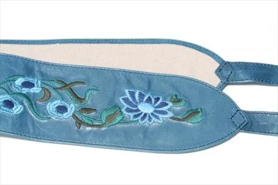 Embroidered leather belt - blue