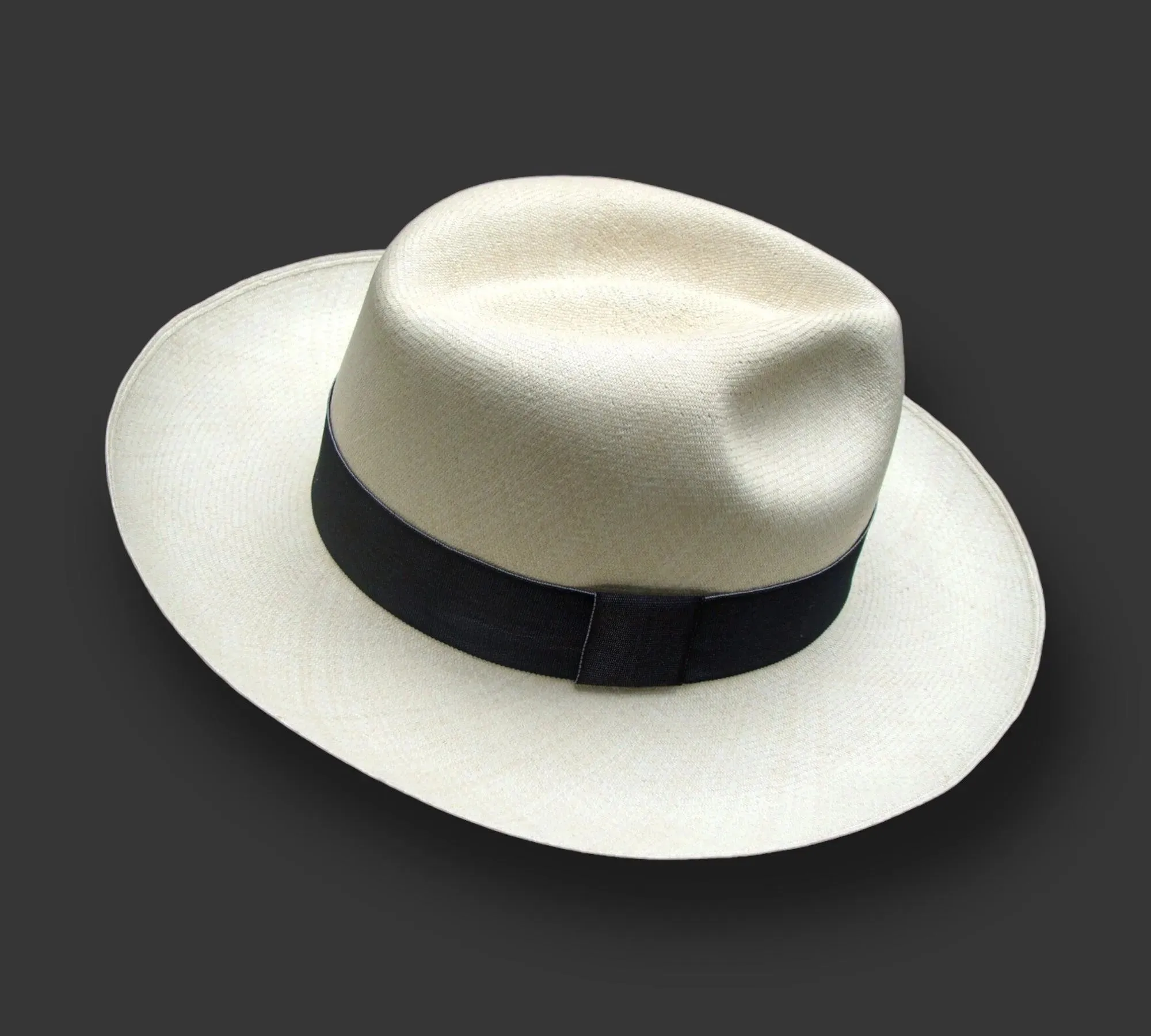 Panama Hat from Montecristi "Clásico" Fino fino