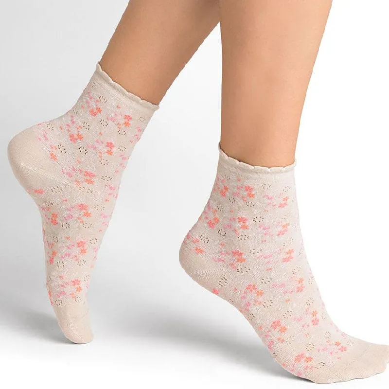 Short Beige Pointelle Socks for Her